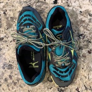 mizuno wave cabrakan 3